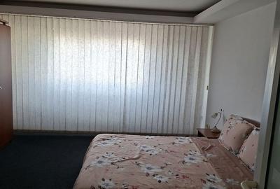 Apartament cu 3 camere în Centrul Civic - 1