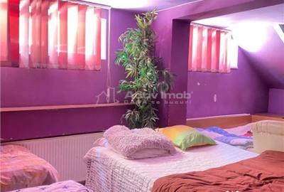 Casă cu 10 camere cu Teren 300 Mp în Vulcan - 4