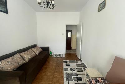 De vânzare apartament 2 camere – 49 mp – Tractorul - 12