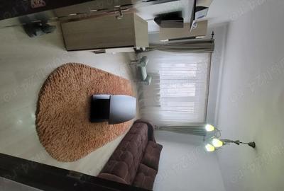 Garsonieră decomandată în Petros - 2