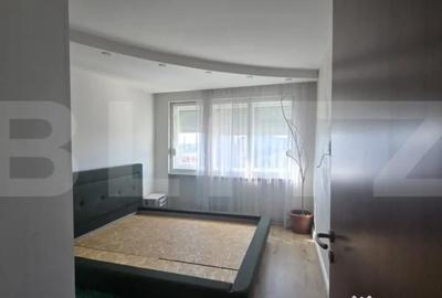 Apartament cu 3 camere decomandat în Micro 14 - 2