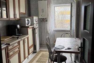 Apartament cu 3 camere decomandat în Central - 4