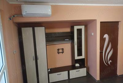 Garsonieră decomandată în Micro 18 - 5