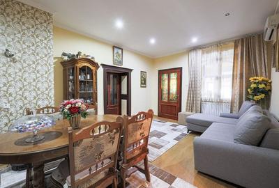 Apartament central, strada Episcopiei cu loc de parcare Comision 0 - 3
