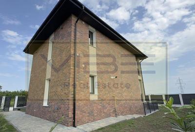 Casă cu 5 camere cu Teren 419 Mp în Miroslava - 4