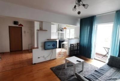 Stefan cel Mare metrou, bl.reabilitat,3/5,decomandat, mobilat,utilat,balcon .