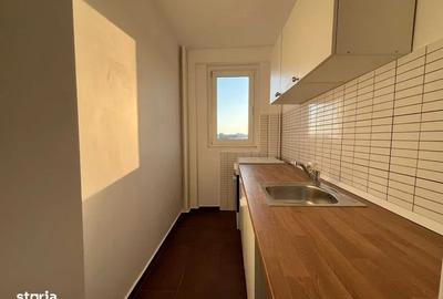 Apartament cu 2 camere semidecomandat, mobilat în P-ța Victoriei - 5