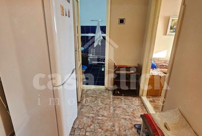 Casă cu 2 camere decomandat cu Canalizare în Central - 5