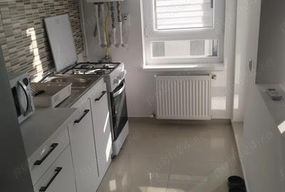 Inchiriez apartament 2 camere - 3