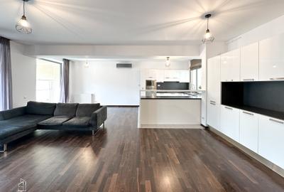 Apartament cu 4 camere semidecomandat în 13 Septembrie - 2