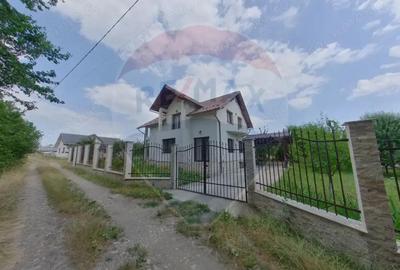 Casa / Vila cu 5 camere de vanzare in zona Sud-Est