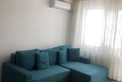 Apartament cu 2 camere semidecomandat, mobilat în Central