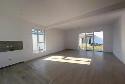 Casa De Vanzare 4 Camere | Finalizata | Curte Parcarea | Bariera - 6