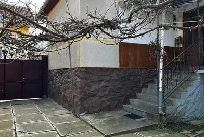 Casa cu 3 camere,80mp utili si teren  300mp,spre vanzare in  Saliste , Sibiu