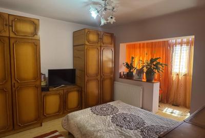 2 cam, etaj 2, 58 mp., decomandat, 2 balcoane, Cuza Voda - 3