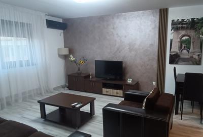 Apartament cu 2 camere decomandat în 1 Mai - 9