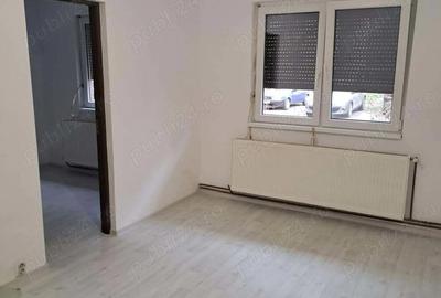 Apartament cu 2 camere semidecomandat în Micro 15