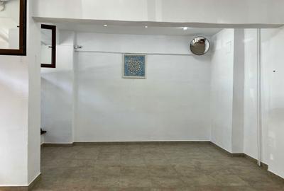 Spațiu comercial, de 81 mp, în Aurel Vlaicu - 2