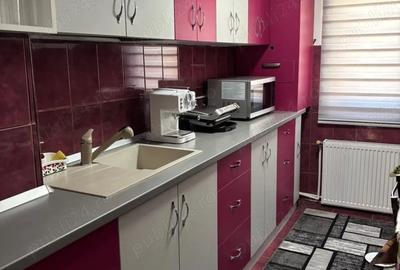 Apartament cu 3 camere decomandat în Central - 1