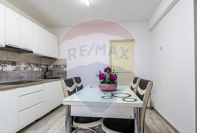 Casă cu 3 camere cu Teren 765 Mp în Micălaca