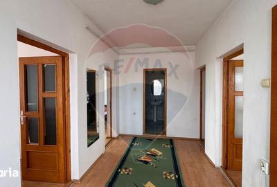 Apartament cu 3 camere semidecomandat, mobilat în Dâmbul Rotund - 6