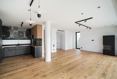 Casă cu 5 camere cu Canalizare în Tunari - 16