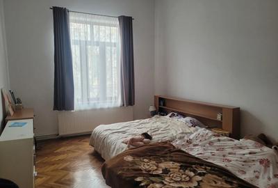 Apartament cu 3 camere semidecomandat în P-ța Maria - 7