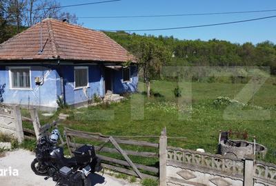Casă cu 2 camere cu Teren 4700 Mp în Bonț - 5