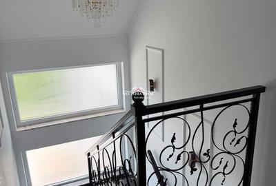 Casă cu 5 camere cu Teren 476 Mp în Sânmartin - 19