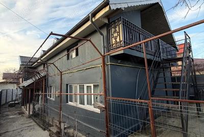 Casă cu 3 camere cu Teren 465 Mp în Bariera Vâlcii