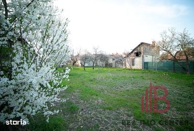 Teren de 1018 mp, în Pârneava - 1