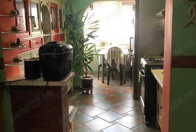 Apartament de vanzare - 3