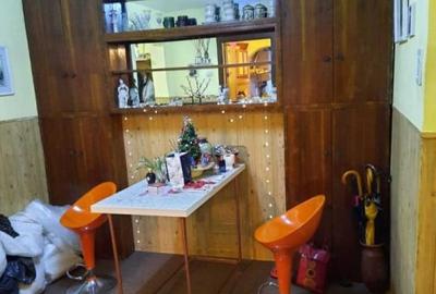 CENTRU- UMF-apartament cu 3 camere - 6