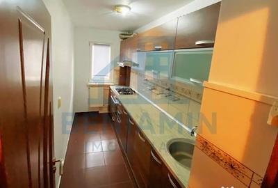 Apartament cu 3 camere semidecomandat în Craiovița Nouă - 6