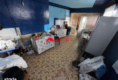 Casă cu 6 camere decomandat cu Teren 379 Mp în Sud - 2