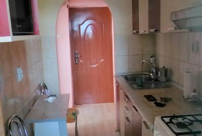 Vand apartament 2 camere - 8