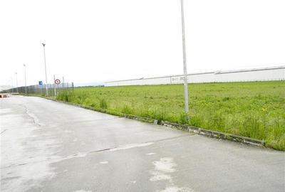 Teren Construcții intravilan de 2000 mp, în Est - 10