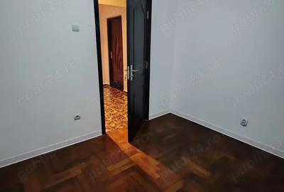 Apartament 4 camere, decomandat, ultracentral, etaj 4, mun. Roman - 3