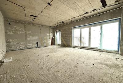 Apartament cu 4 camere semidecomandat în Europa - 1