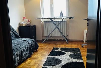 Apartament cu 3 camere decomandat în Titan - 11