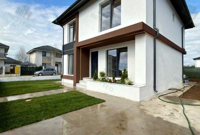 Casă individuală cu 4 camere cu Teren 330 Mp în Berceni