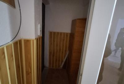 Va ofer spre achizitie un apartament sub pret de garsoniera 2 camere et 2/4 Bahn - 3