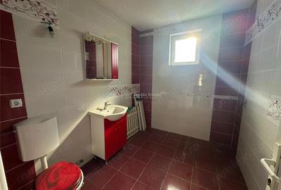 Casă cu 4 camere cu Teren 390 Mp în Central - 6