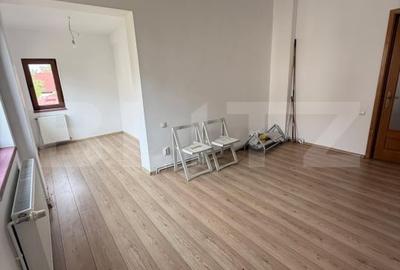 Apartament cu 3 camere, 87 mp, in vila, Cantacuzino - 12