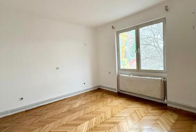 Apartament cu 4 camere semidecomandat în Unirii - 4