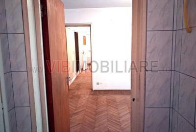 Apartament cu 3 camere semidecomandat în Titan - 3