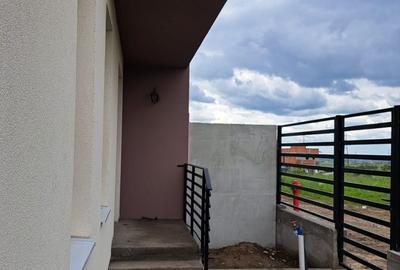 Casă cu 3 camere în Șimnicu de Jos - 2