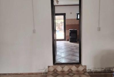 Casă cu 3 camere cu Teren 1000 Mp în Răzvad - 5