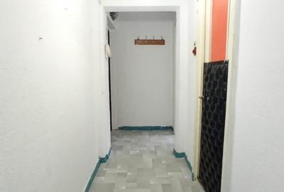 Apartament cu 3 camere semidecomandat în Groapa - 4