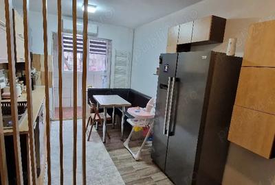 Apartament cu 3 camere decomandat în Berceni - 2